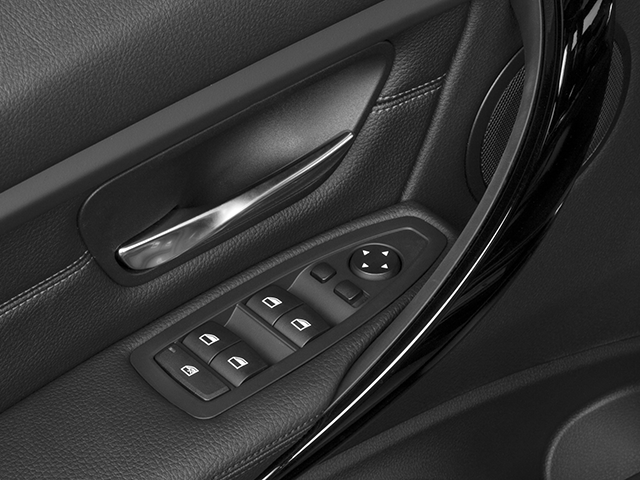 2014 BMW 3 Series 4dr Sdn 320i xDrive AWD