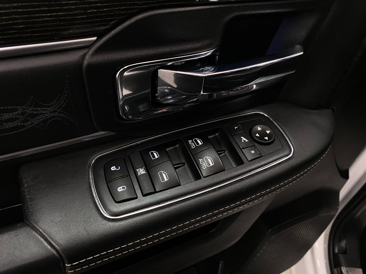 2018 RAM 1500 CREW CAB PICKUP - SHORT BED