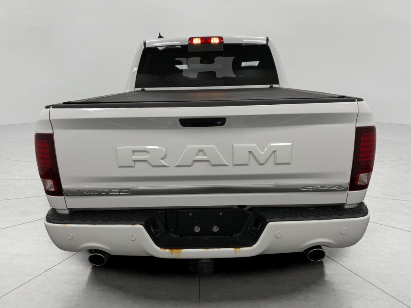 2018 RAM 1500 CREW CAB PICKUP - SHORT BED