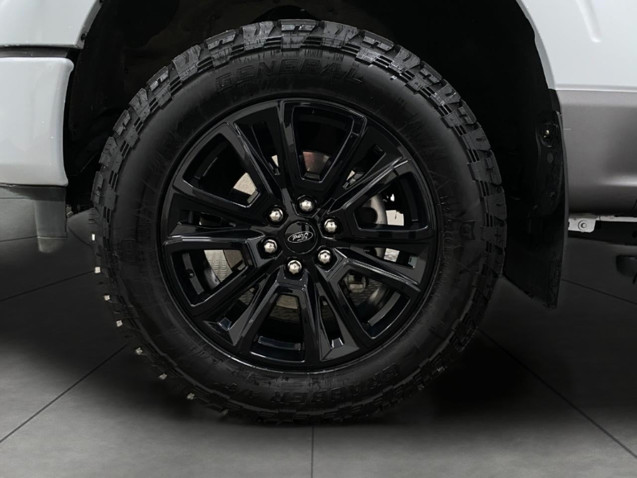 2025 Ford F-150 Platinum 4WD SuperCrew 5.5' Box