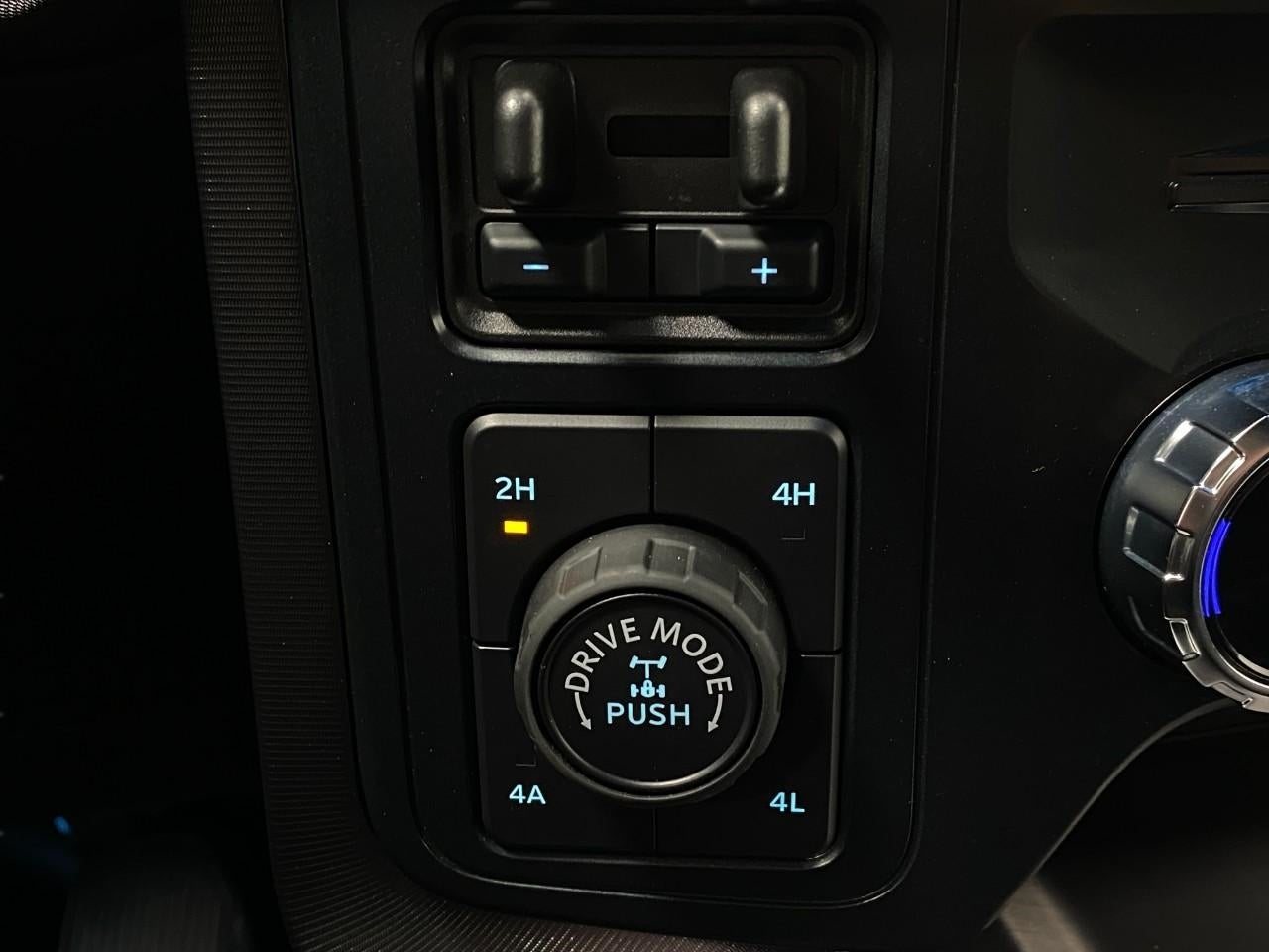 2025 Ford F-150 Platinum 4WD SuperCrew 5.5' Box