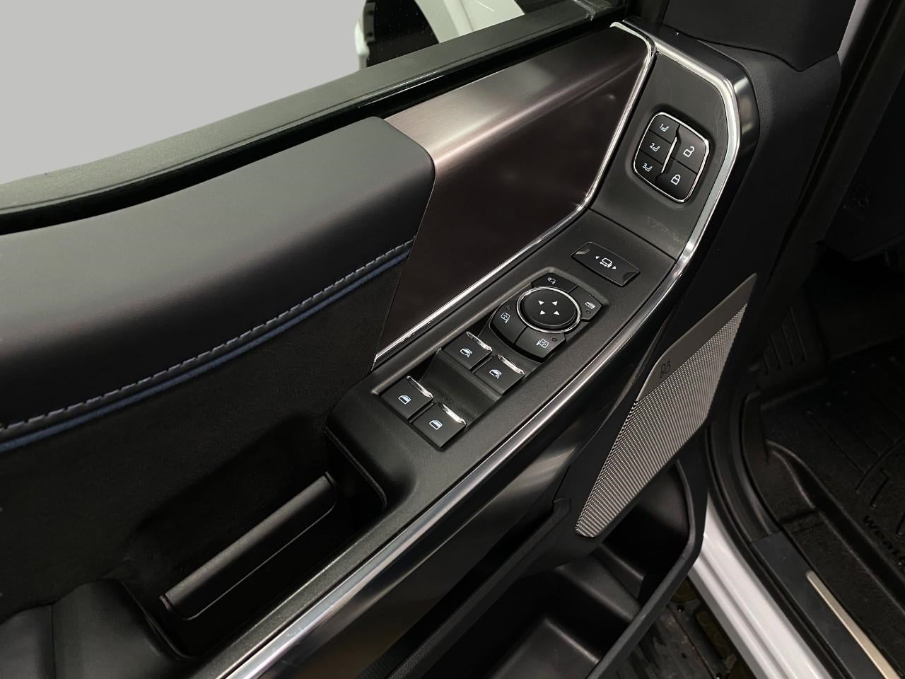 2025 Ford F-150 Platinum 4WD SuperCrew 5.5' Box