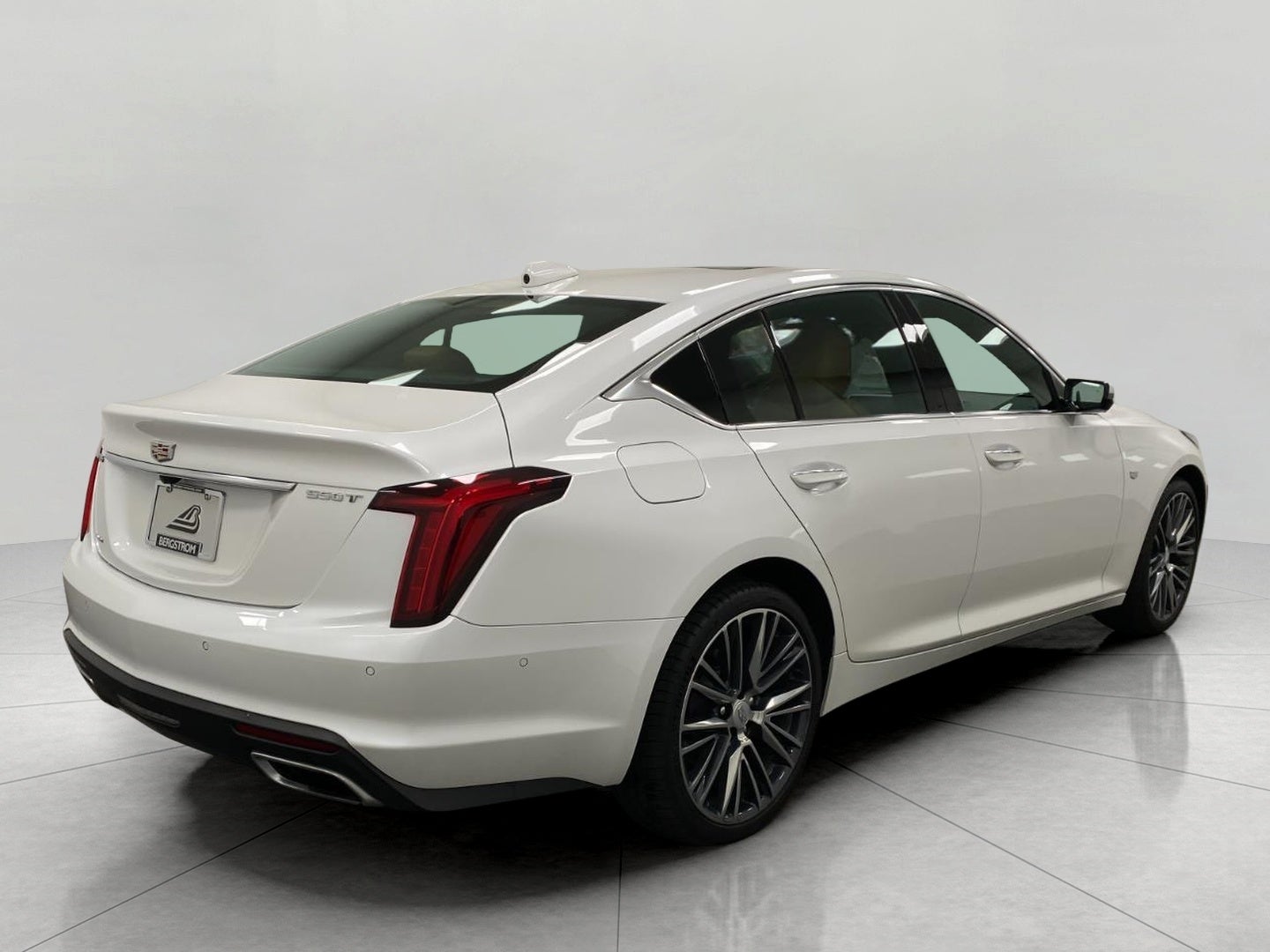 2023 Cadillac CT5 4dr Sdn Premium Luxury