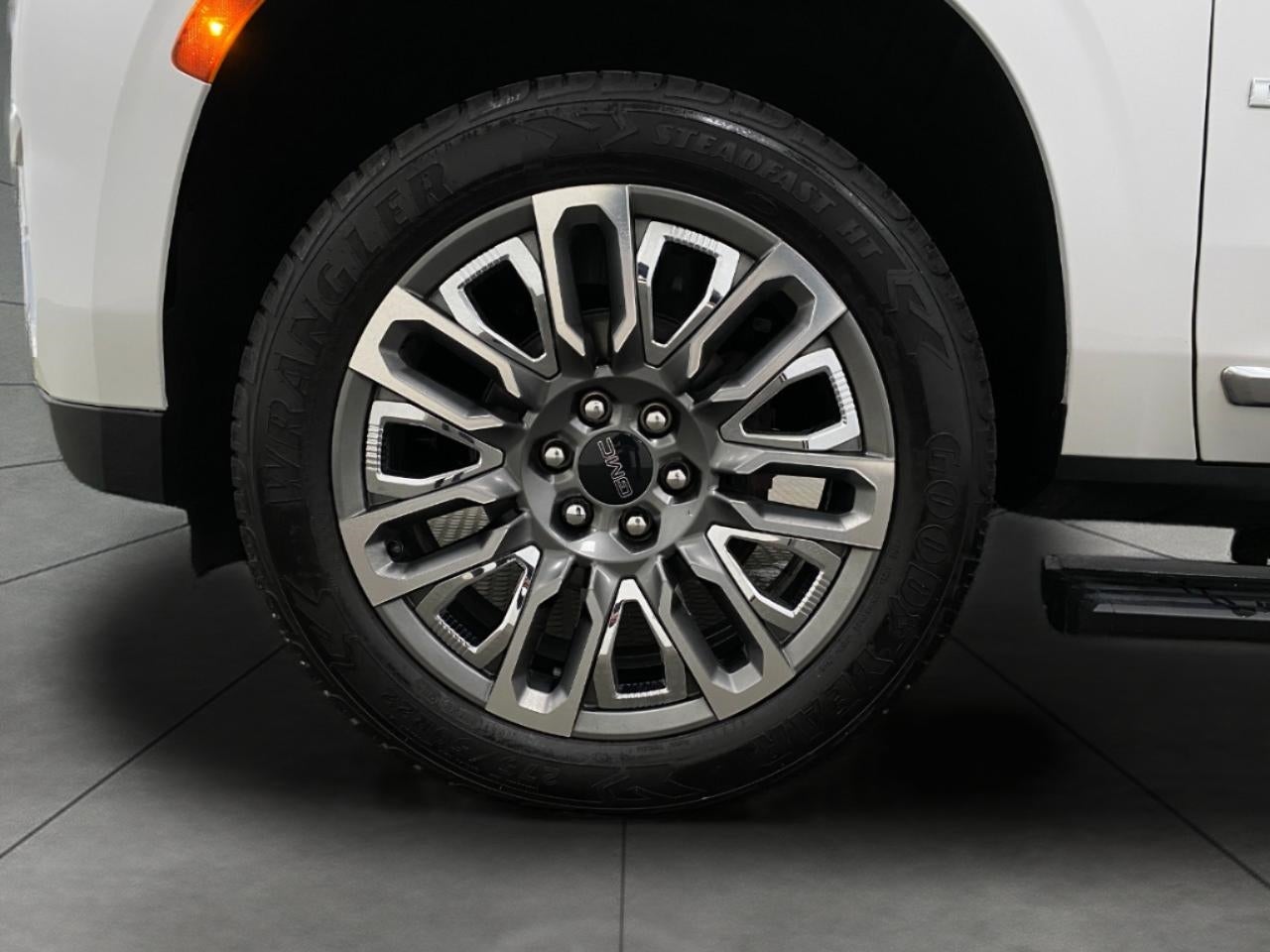 2023 GMC Yukon XL 4WD 4dr Denali