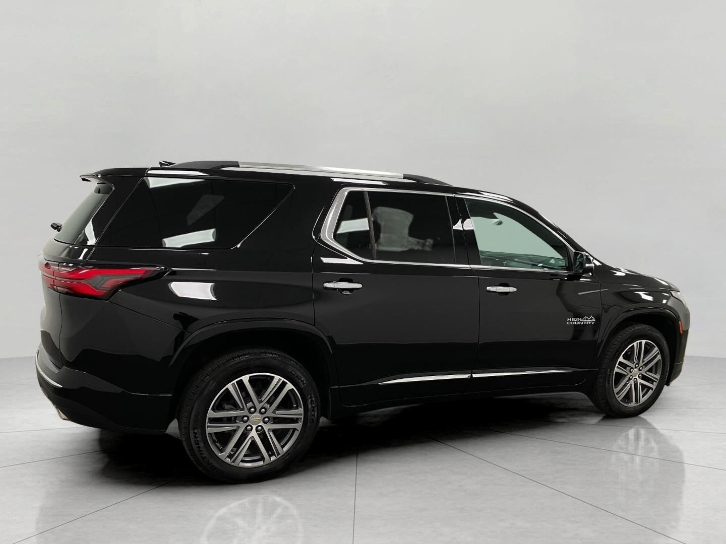 2023 Chevrolet Traverse AWD 4dr High Country
