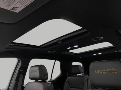 2023 Chevrolet Traverse AWD 4dr High Country