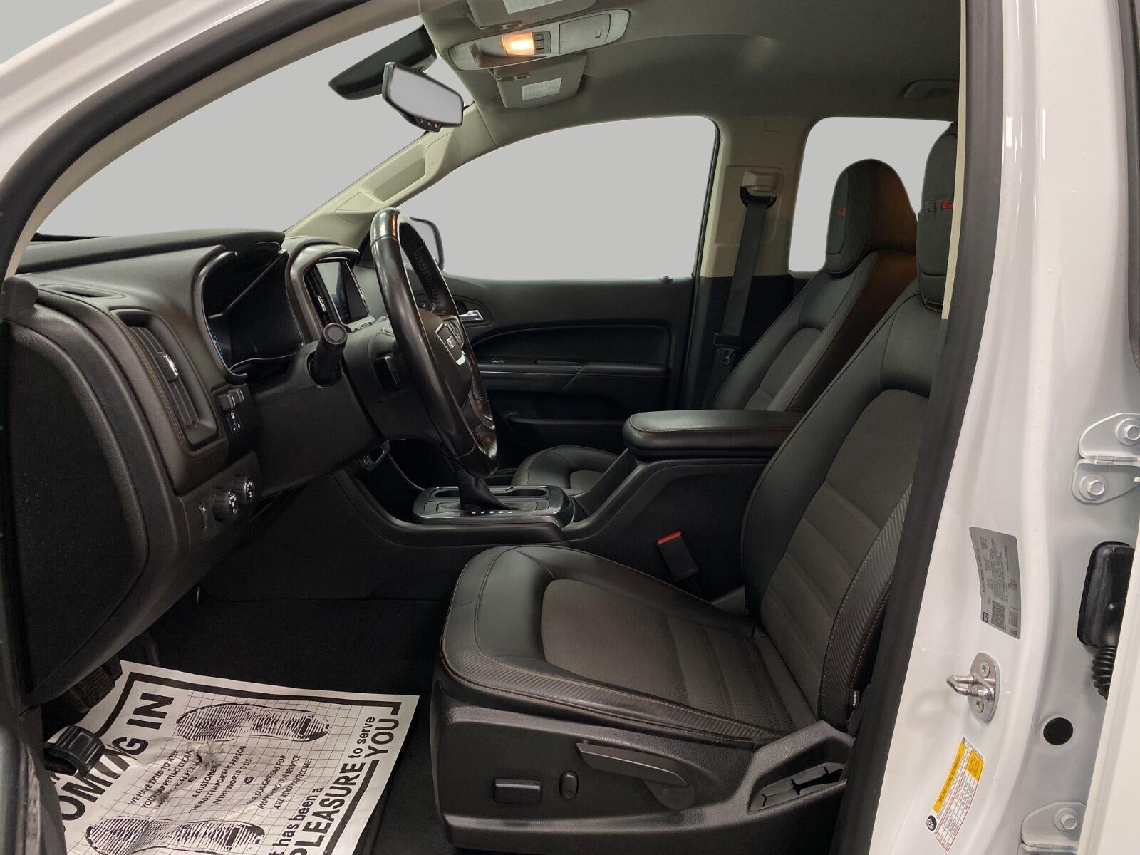 2022 GMC Canyon 4WD Crew Cab 128 AT4 w/Cloth