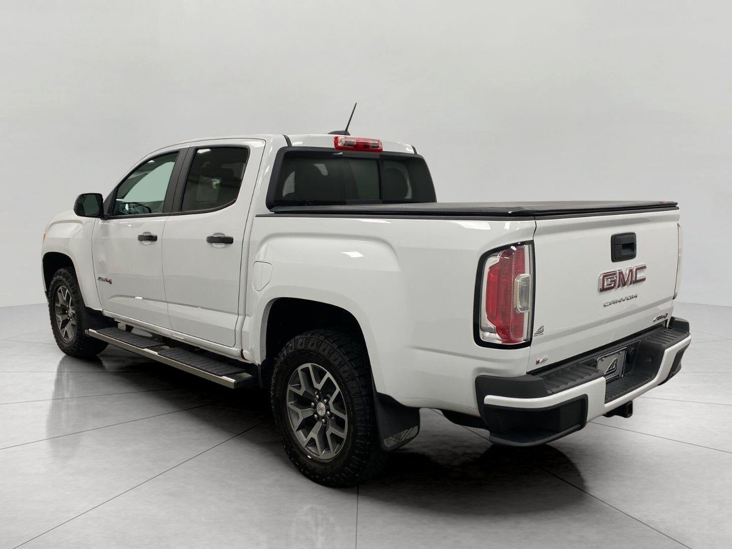 2022 GMC Canyon 4WD Crew Cab 128 AT4 w/Cloth