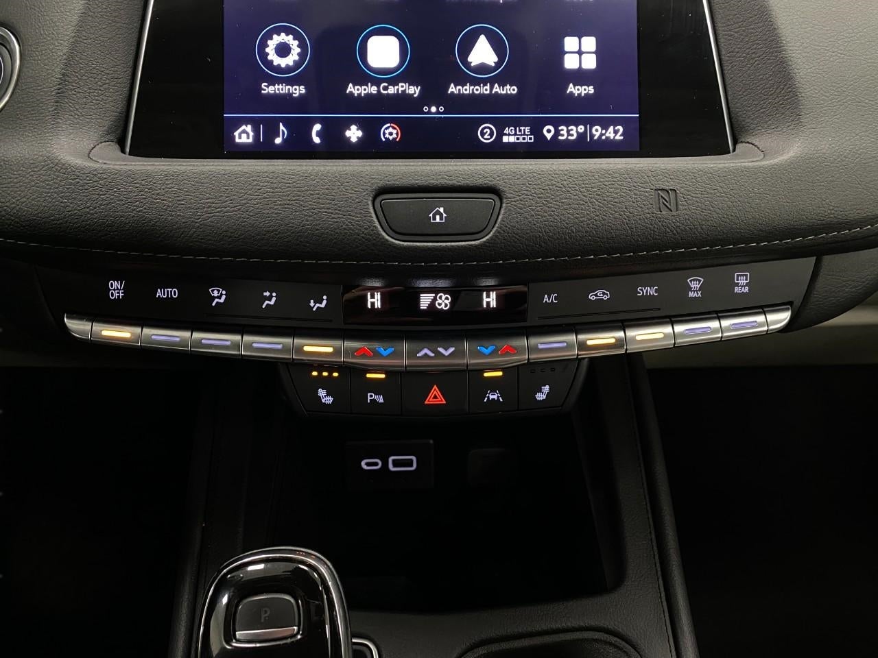 2020 Cadillac XT4 AWD 4dr Premium Luxury