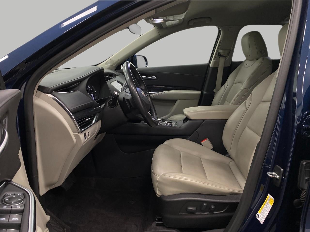 2020 Cadillac XT4 AWD 4dr Premium Luxury