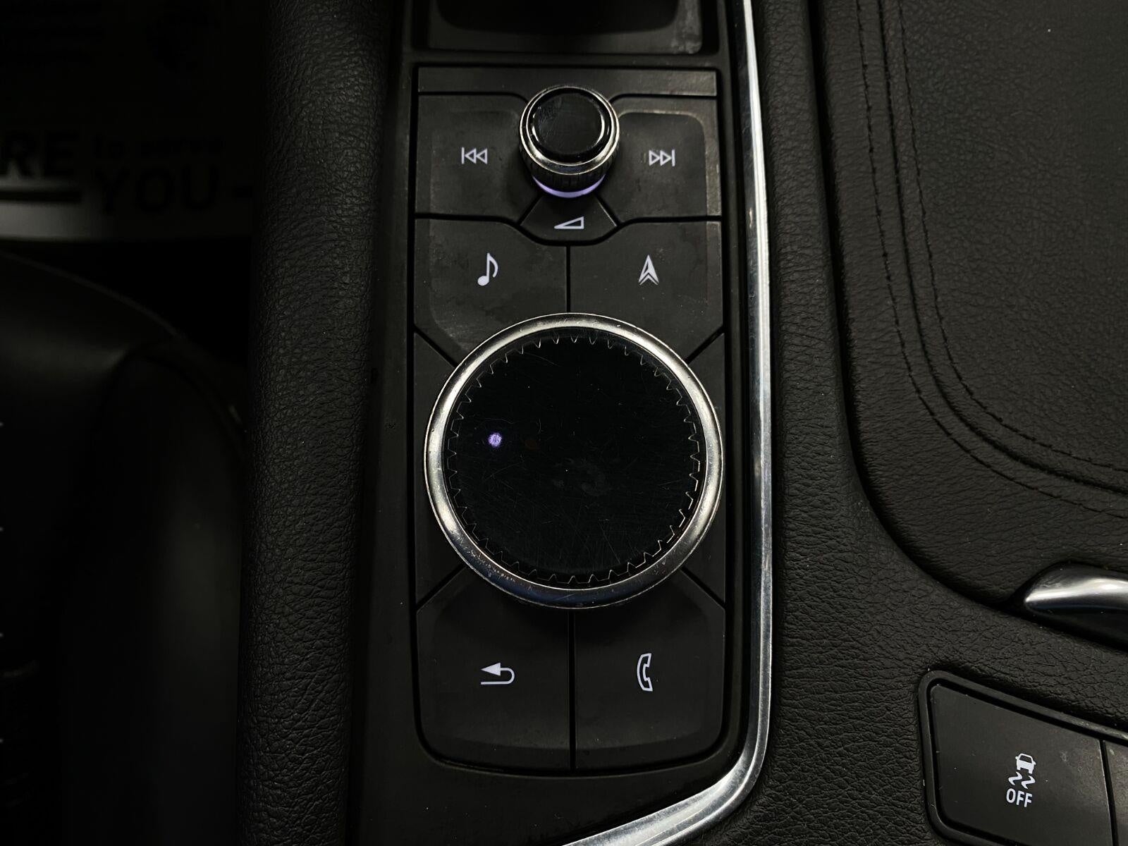 2022 Cadillac XT5 AWD 4dr Premium Luxury