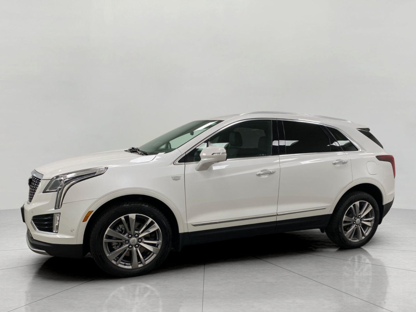 2022 Cadillac XT5 AWD 4dr Premium Luxury