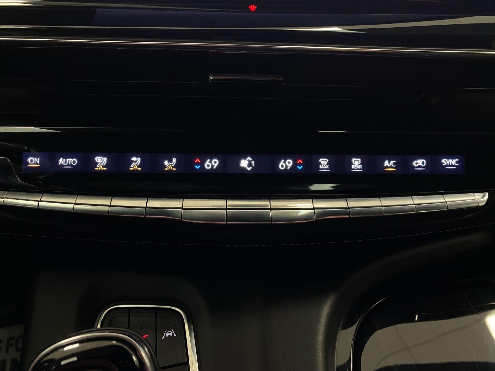 2023 Cadillac Escalade AWD 4dr V-Series