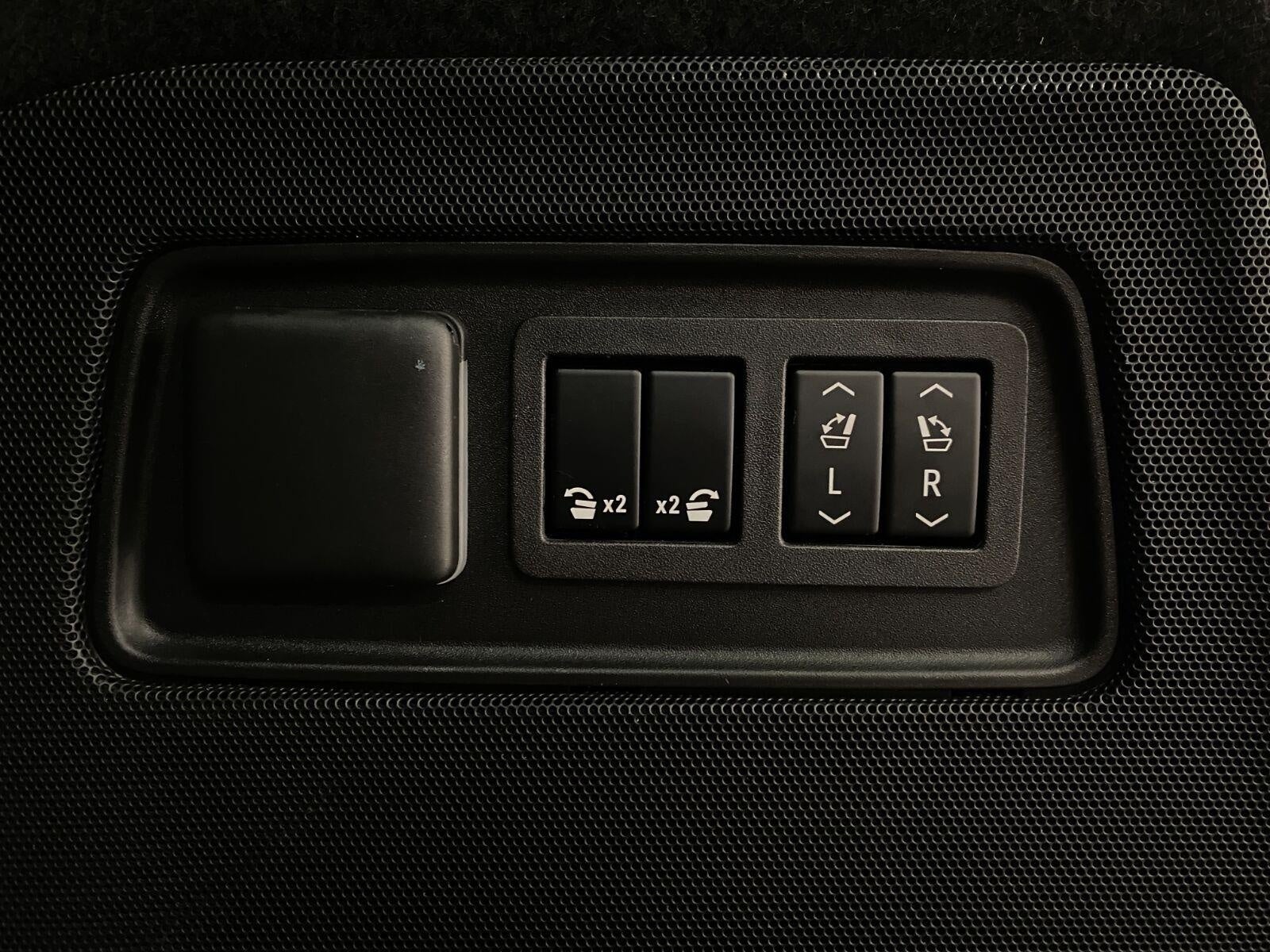 2023 Cadillac Escalade AWD 4dr V-Series