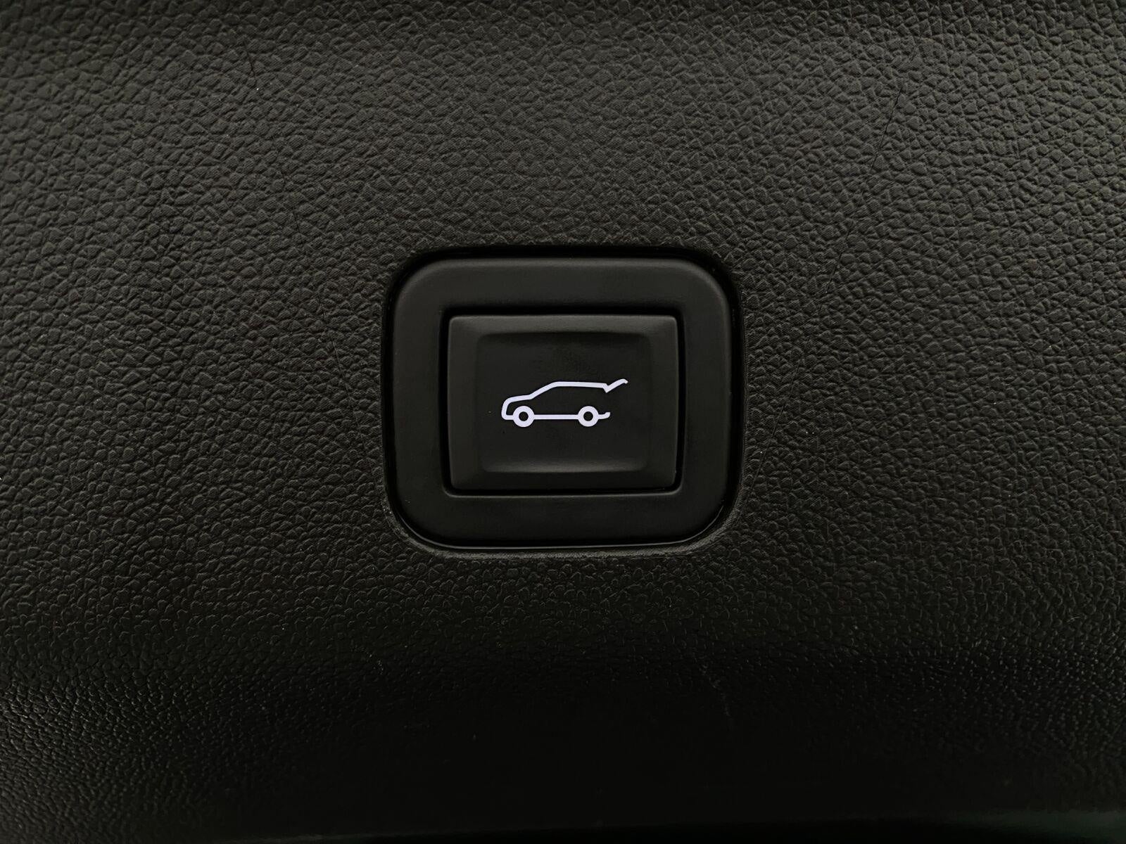 2023 Cadillac Escalade AWD 4dr V-Series