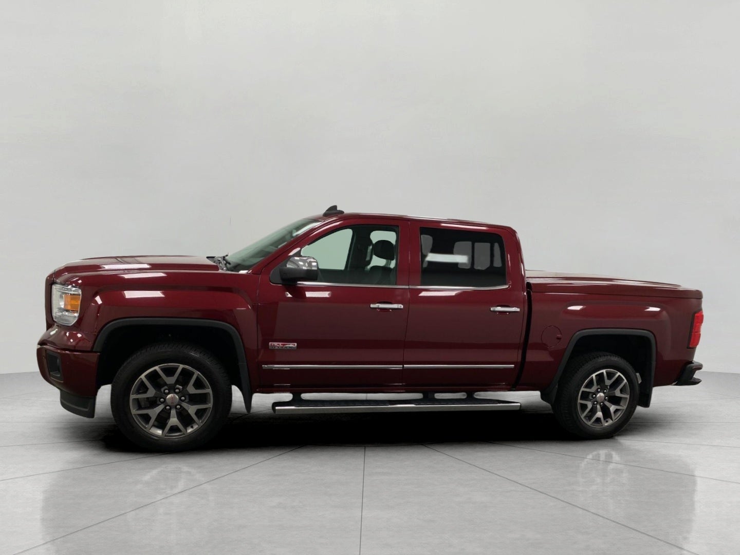 2015 GMC Sierra 1500 4WD Crew Cab 143.5 SLT
