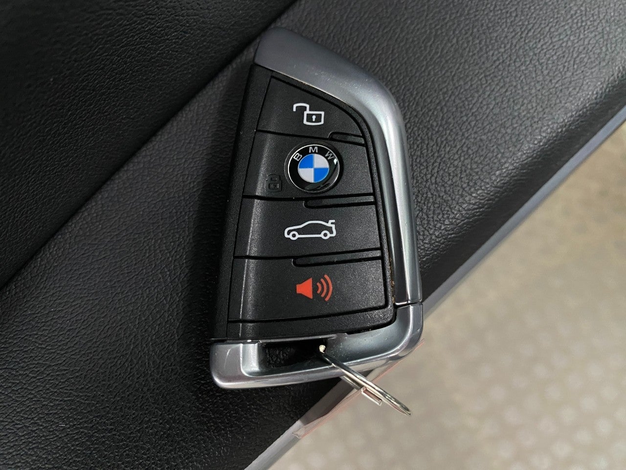 2020 BMW 3 Series 330i xDrive Sedan North America