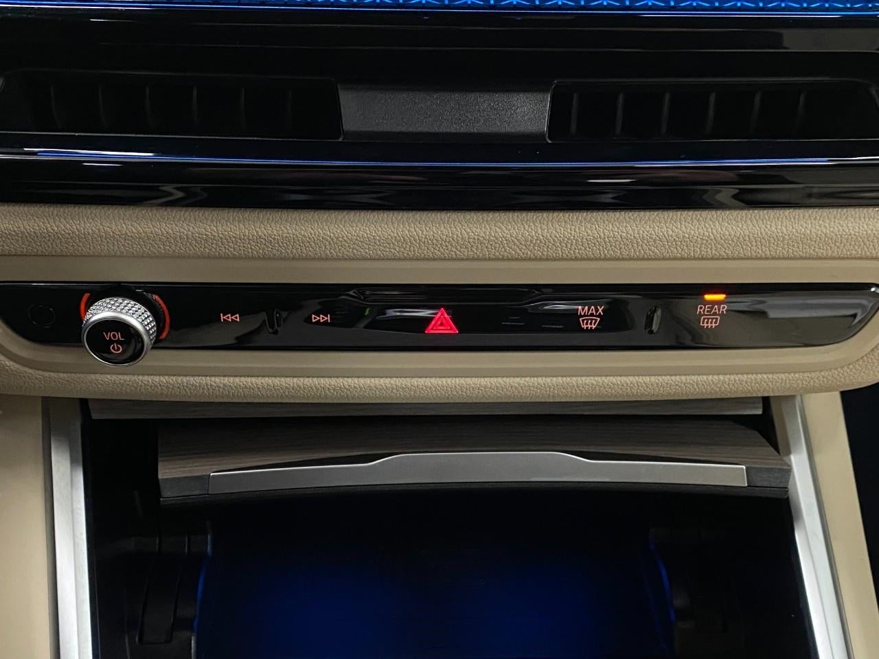 2025 BMW 3 Series 330i xDrive Sedan