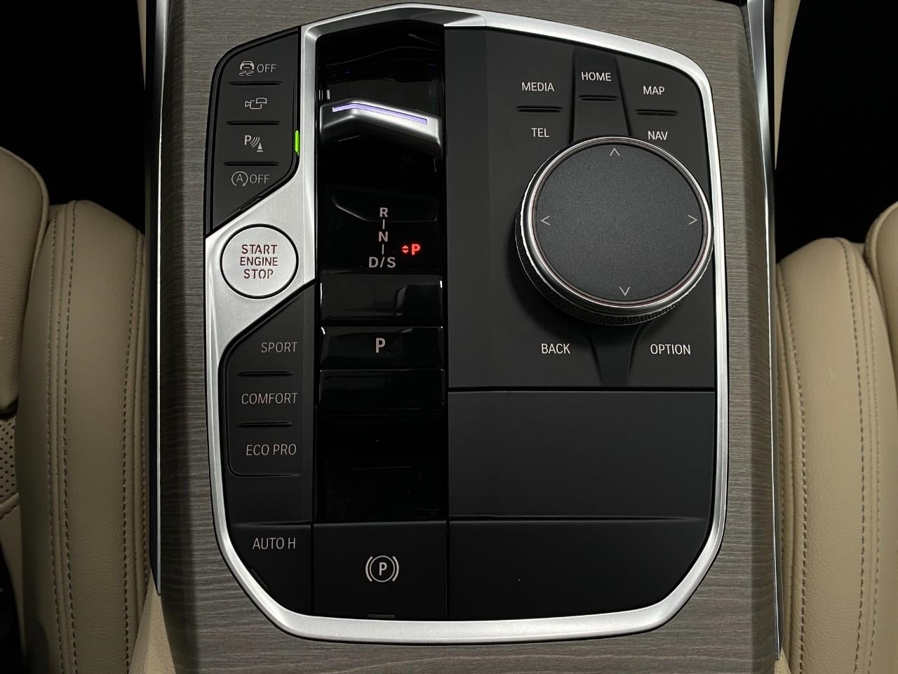 2025 BMW 3 Series 330i xDrive Sedan