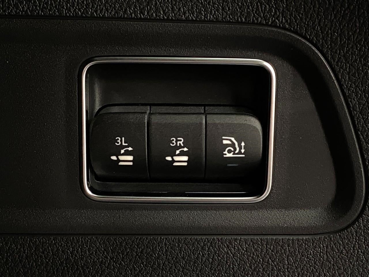 2026 Mercedes-Benz GLS Base - Photo 45