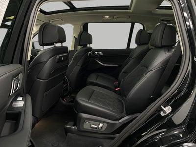 2026 BMW X7 xDrive40i Sports Activity Vehicle