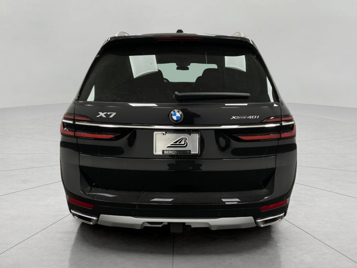 2026 BMW X7 xDrive40i Sports Activity Vehicle