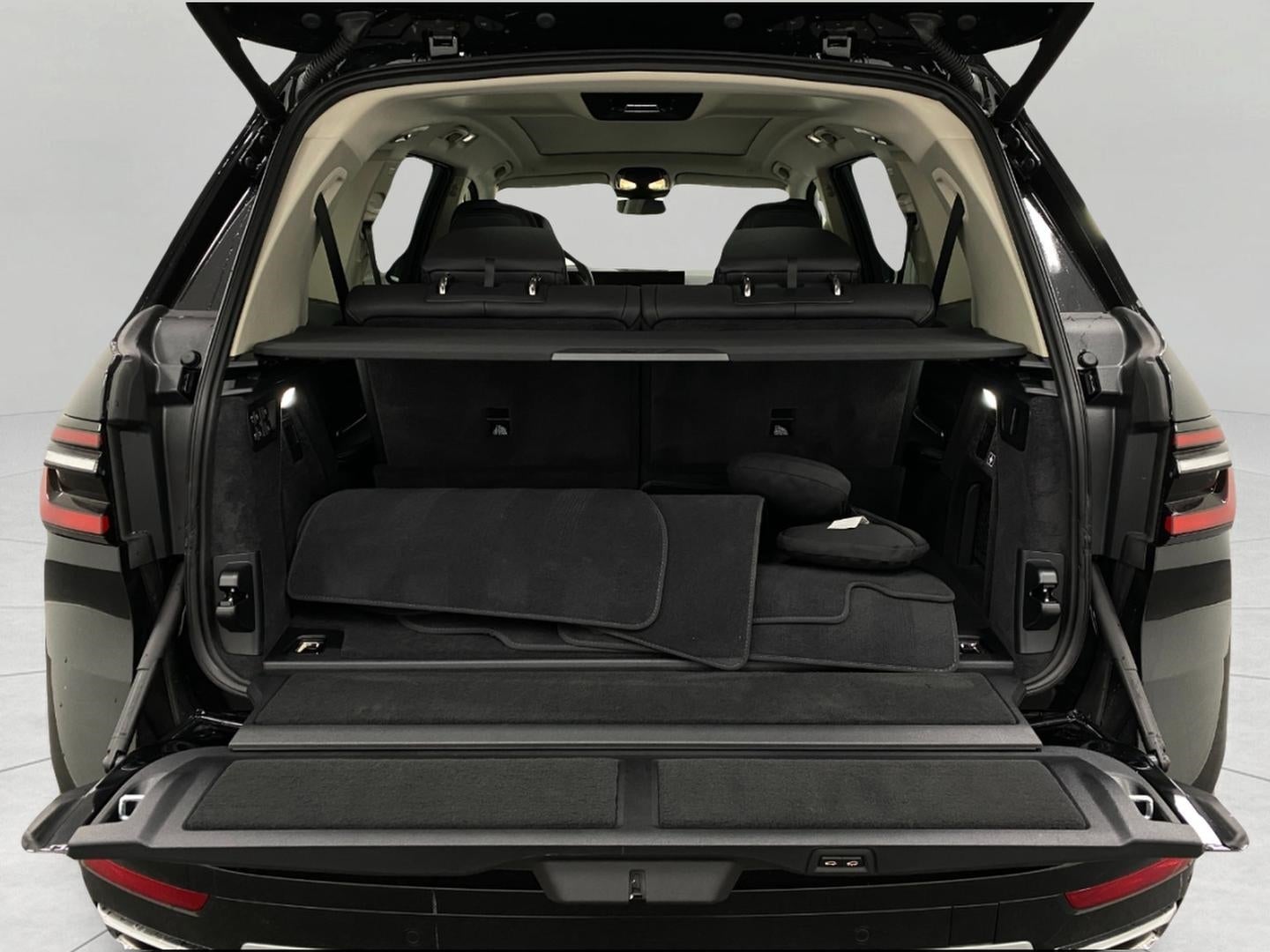 2026 BMW X7 xDrive40i Sports Activity Vehicle