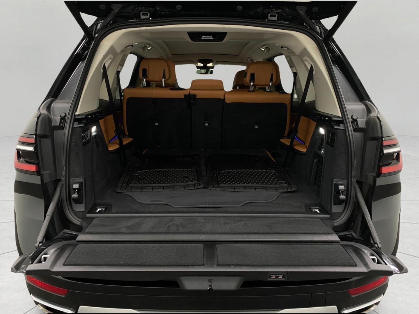 2023 BMW X7 xDrive40i Sports Activity Vehicle