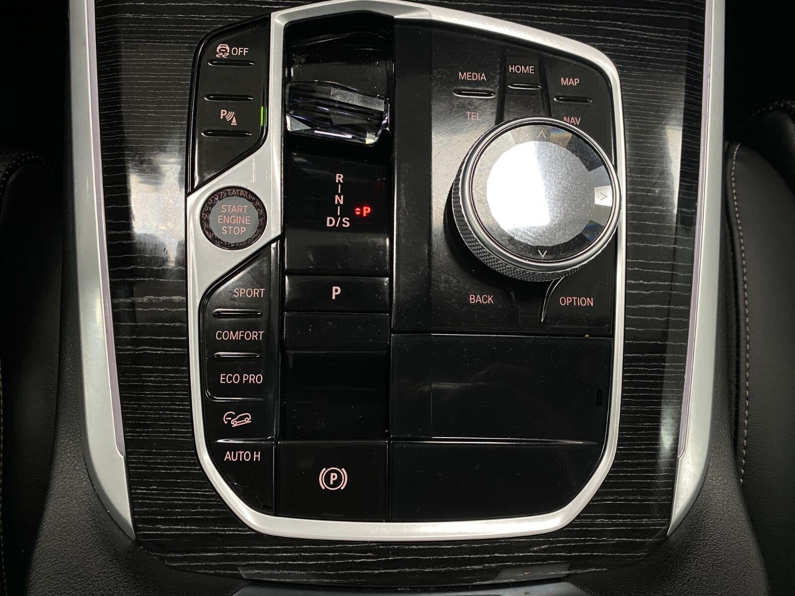 2025 BMW X5 xDrive40i Sports Activity Vehicle