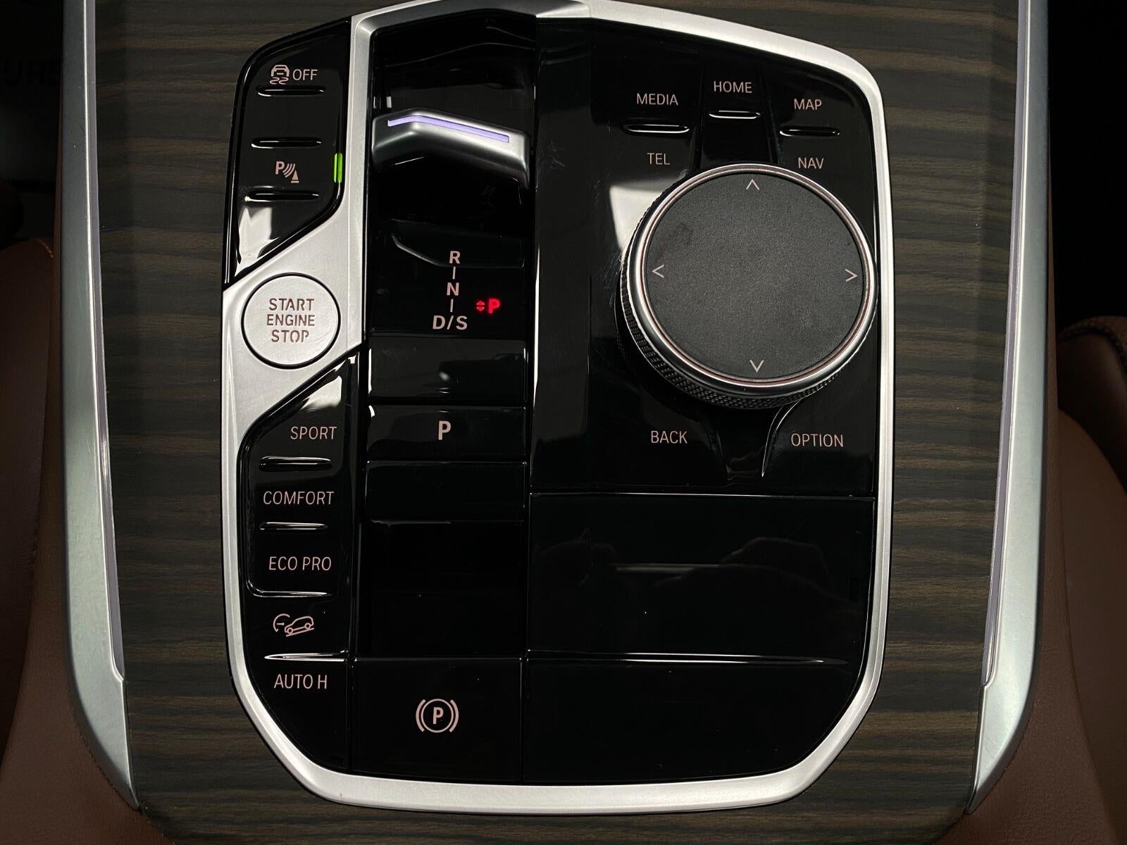 2025 BMW X5 xDrive40i Sports Activity Vehicle