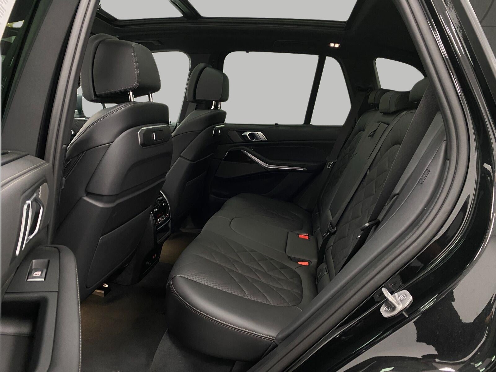2026 BMW X5 xDrive40i Sports Activity Vehicle