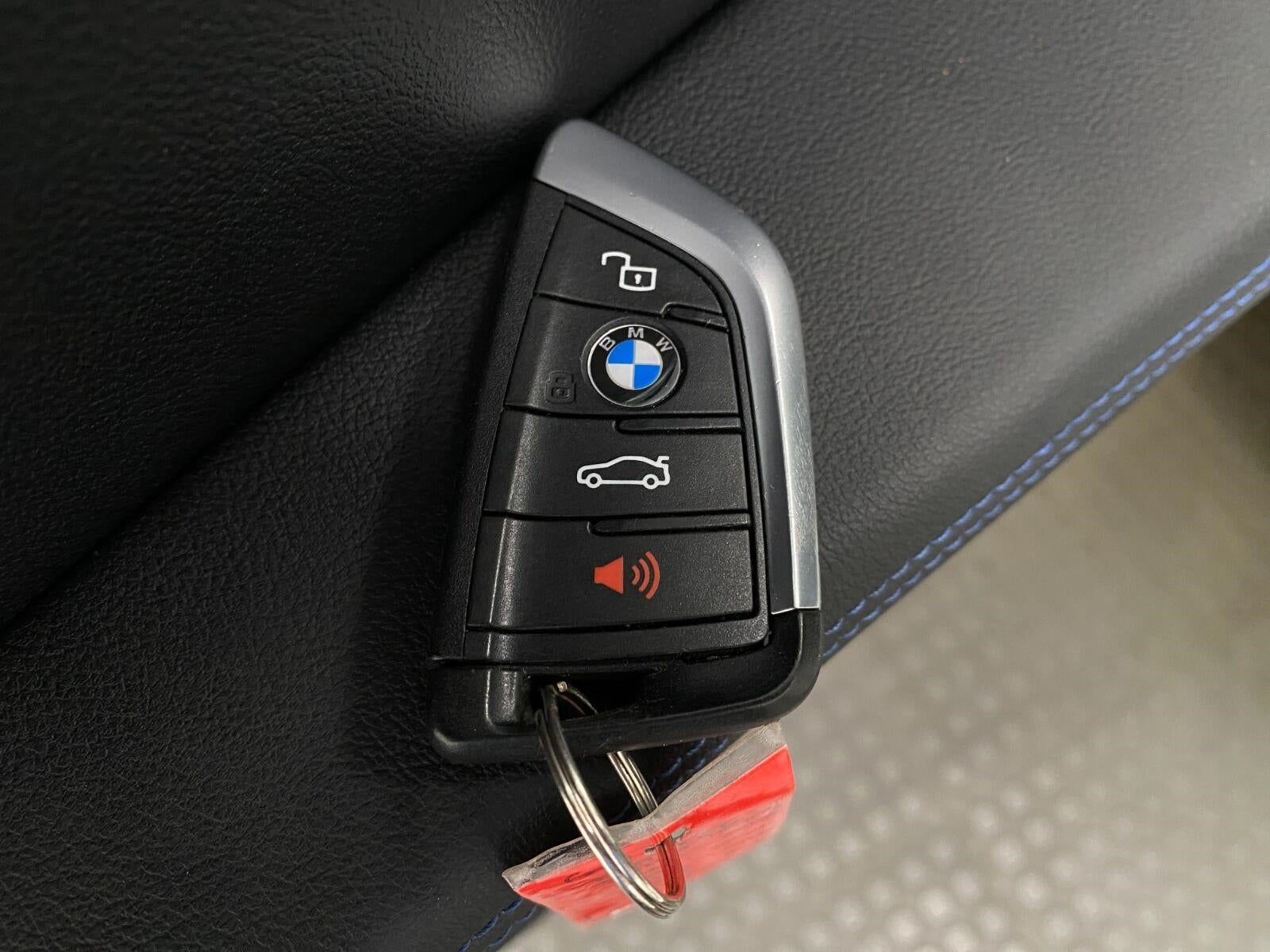 2025 BMW X4 xDrive30i Sports Activity Coupe