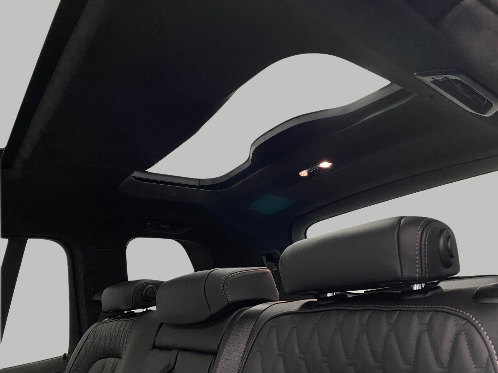 2026 BMW X7 M60i Sports Activity Vehicle
