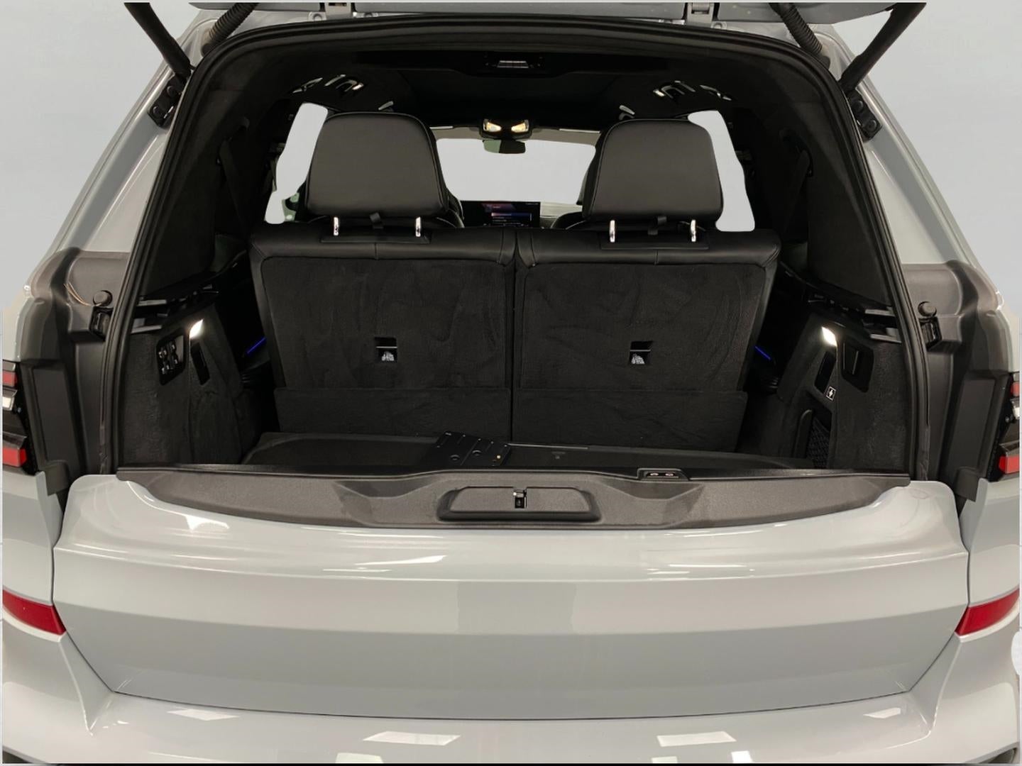 2023 BMW X7 M60i Sports Activity Vehicle