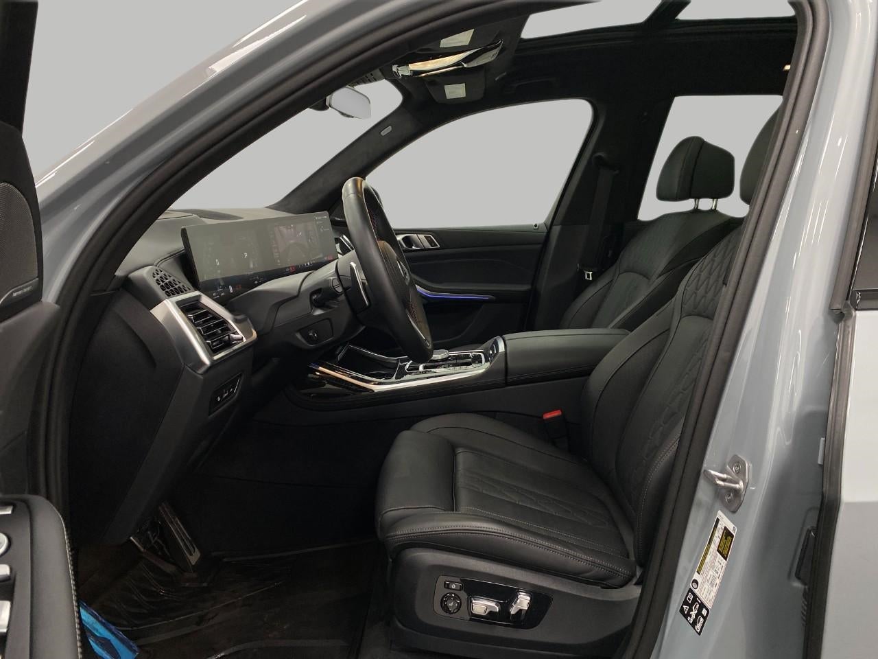 2025 BMW X7 M60i Sports Activity Vehicle