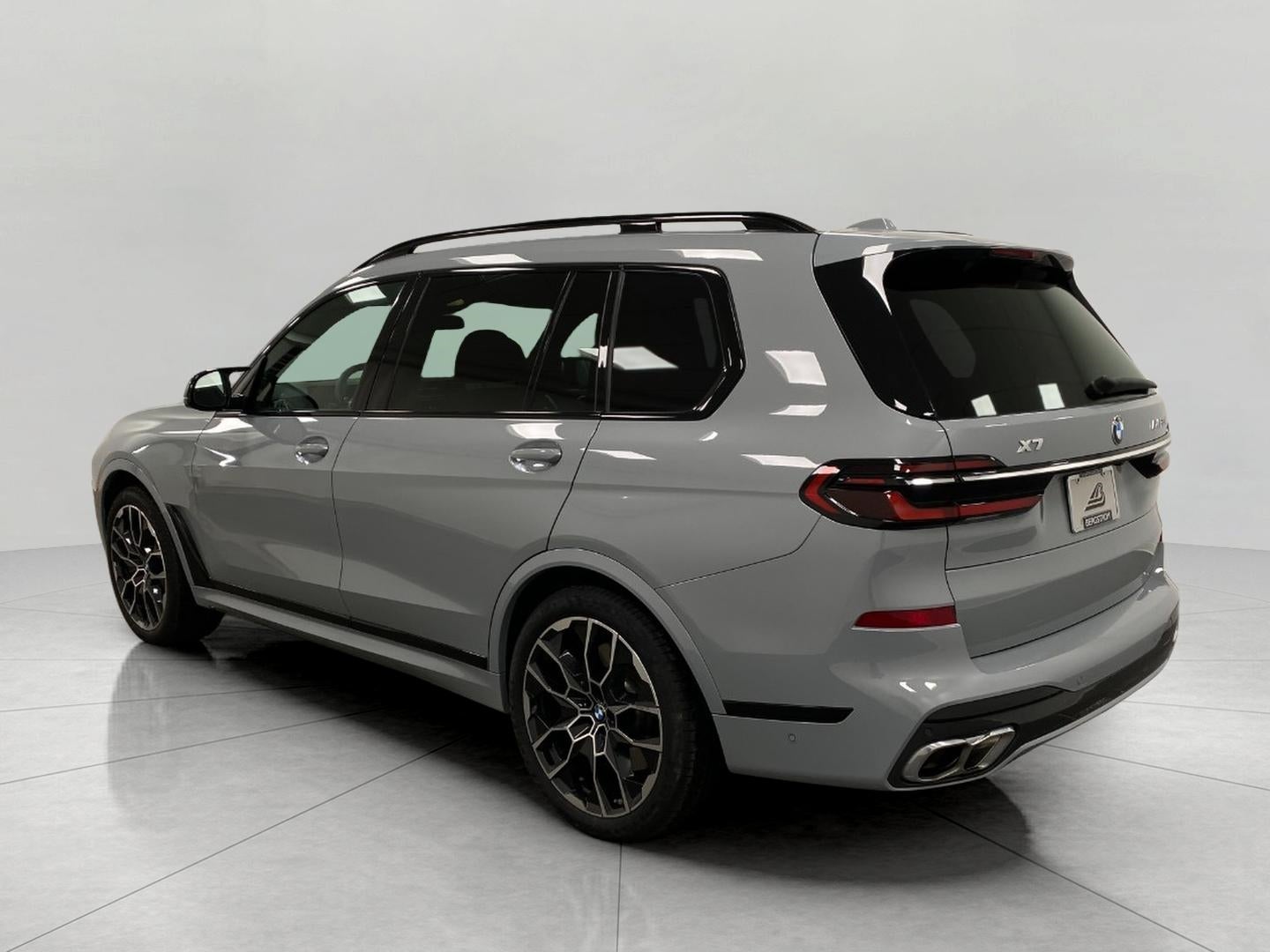 2025 BMW X7 M60i Sports Activity Vehicle