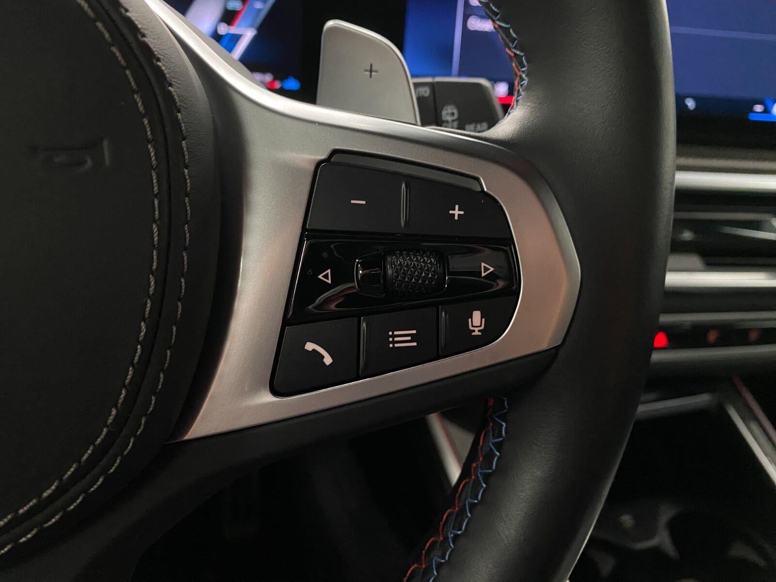 2025 BMW X5 M60i Sports Activity Vehicle
