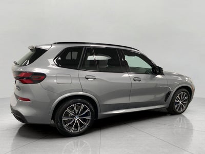 2025 BMW X5 M60i Sports Activity Vehicle