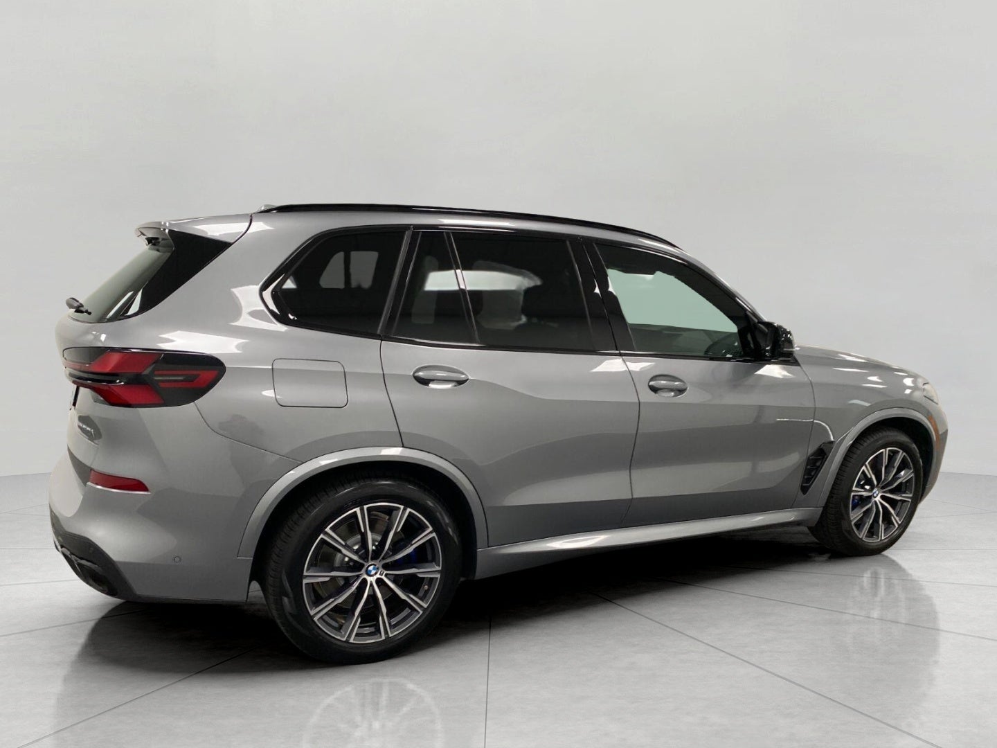 2025 BMW X5 M60i Sports Activity Vehicle