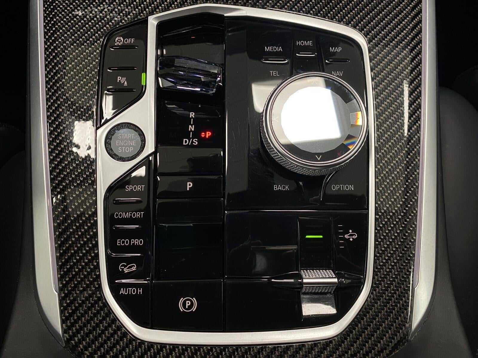 2025 BMW X5 M60i Sports Activity Vehicle