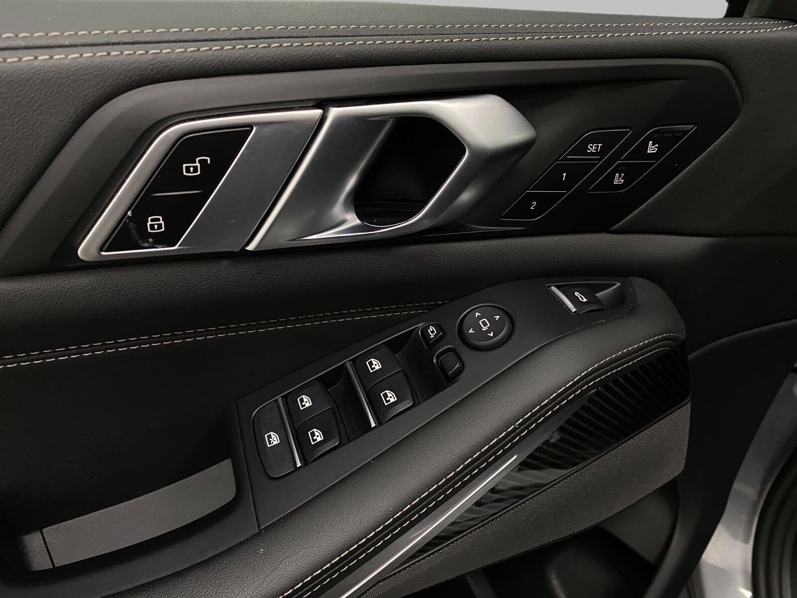 2025 BMW X5 M60i Sports Activity Vehicle