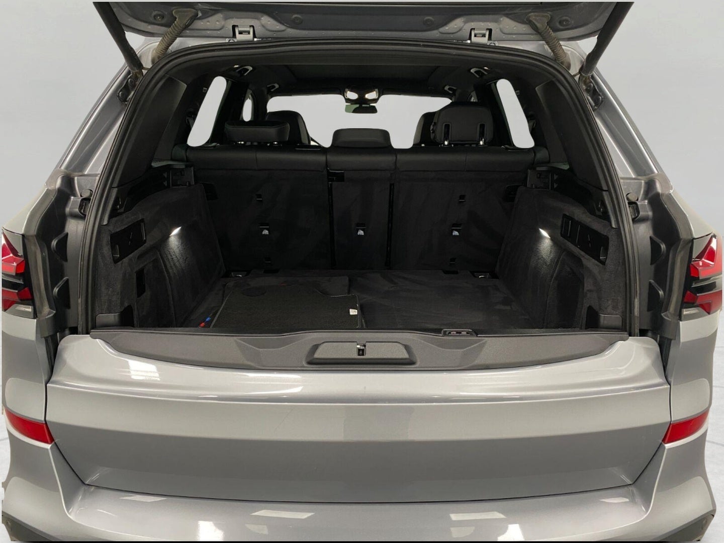 2025 BMW X5 M60i Sports Activity Vehicle