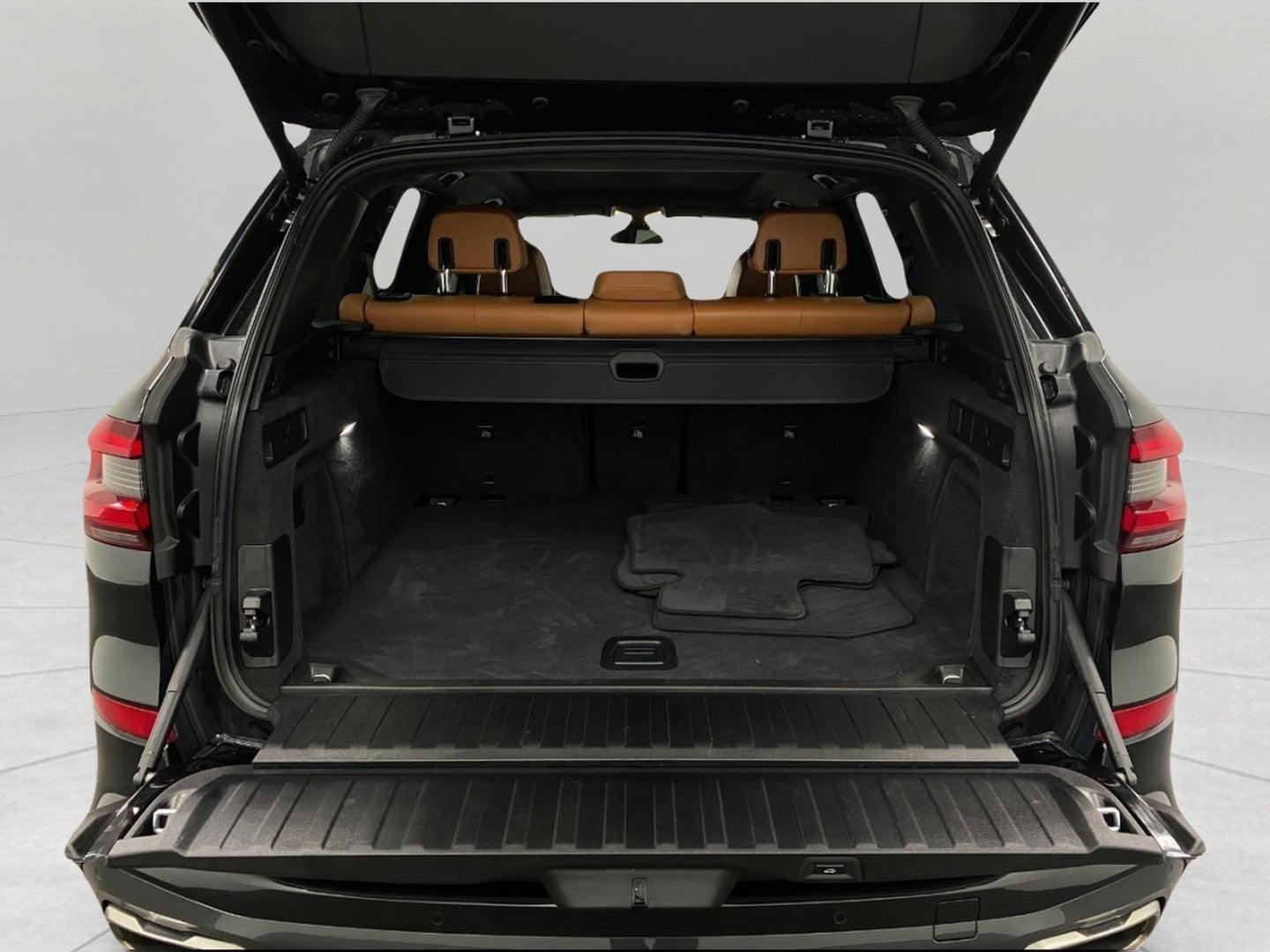 2022 BMW X5 M50i Sports Activity Vehicle