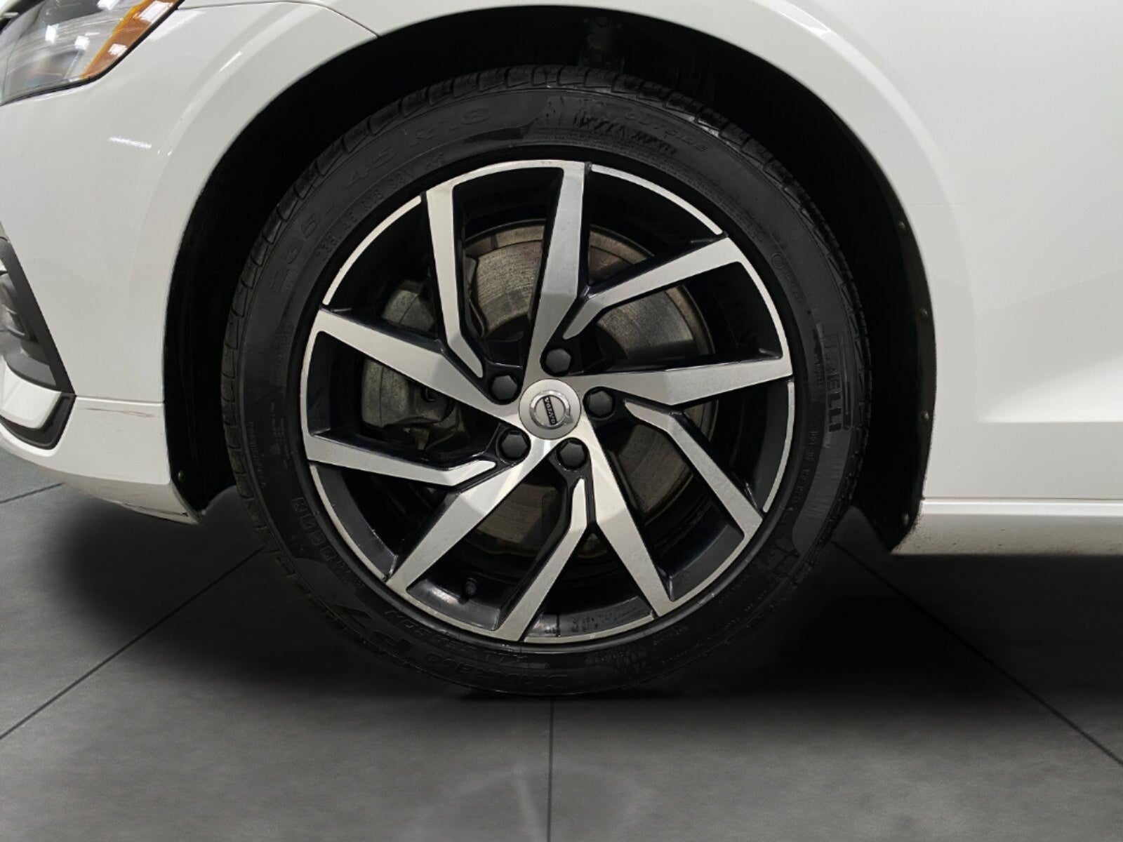 2020 Volvo S60 T6 AWD Momentum