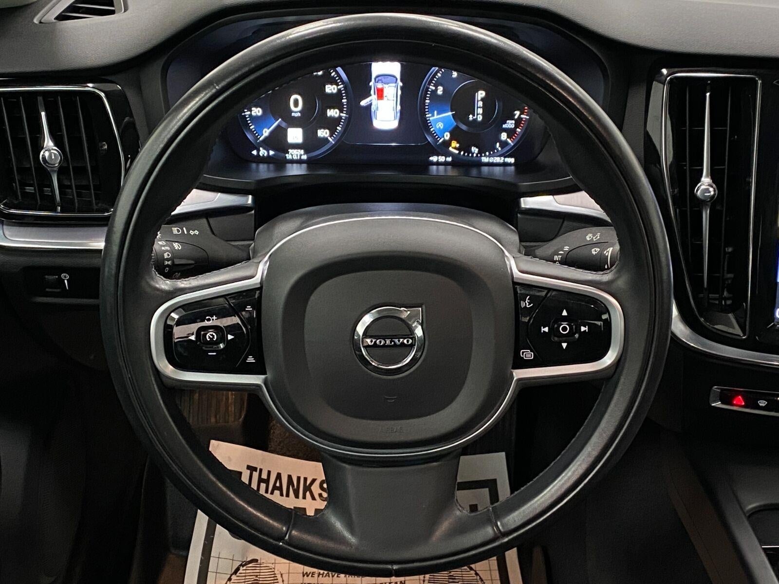 2020 Volvo S60 T6 AWD Momentum