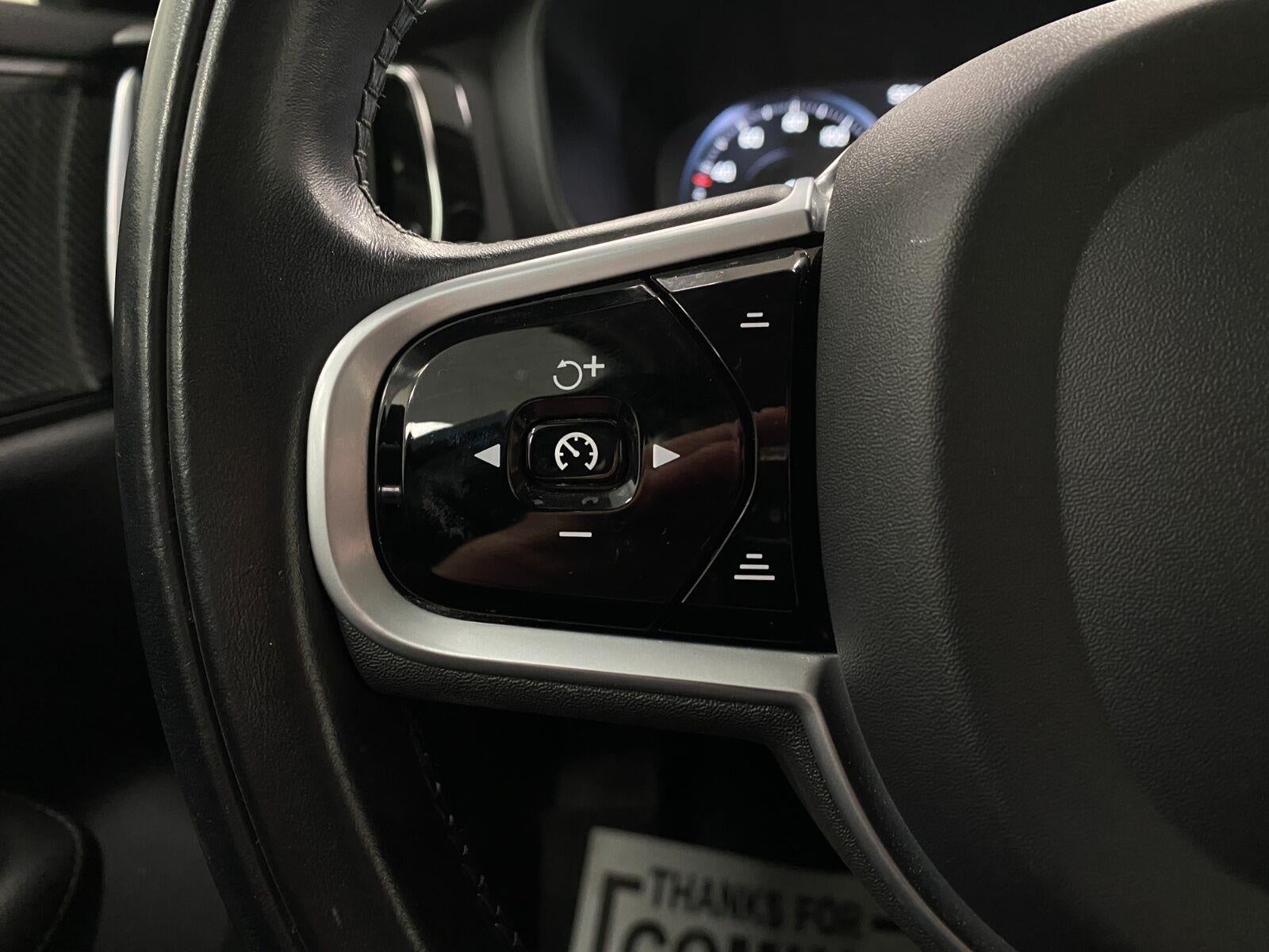 2020 Volvo S60 T6 AWD Momentum