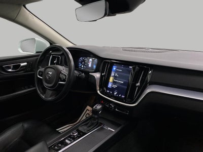 2020 Volvo S60 T6 AWD Momentum