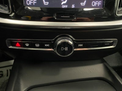 2020 Volvo S60 T6 AWD Momentum