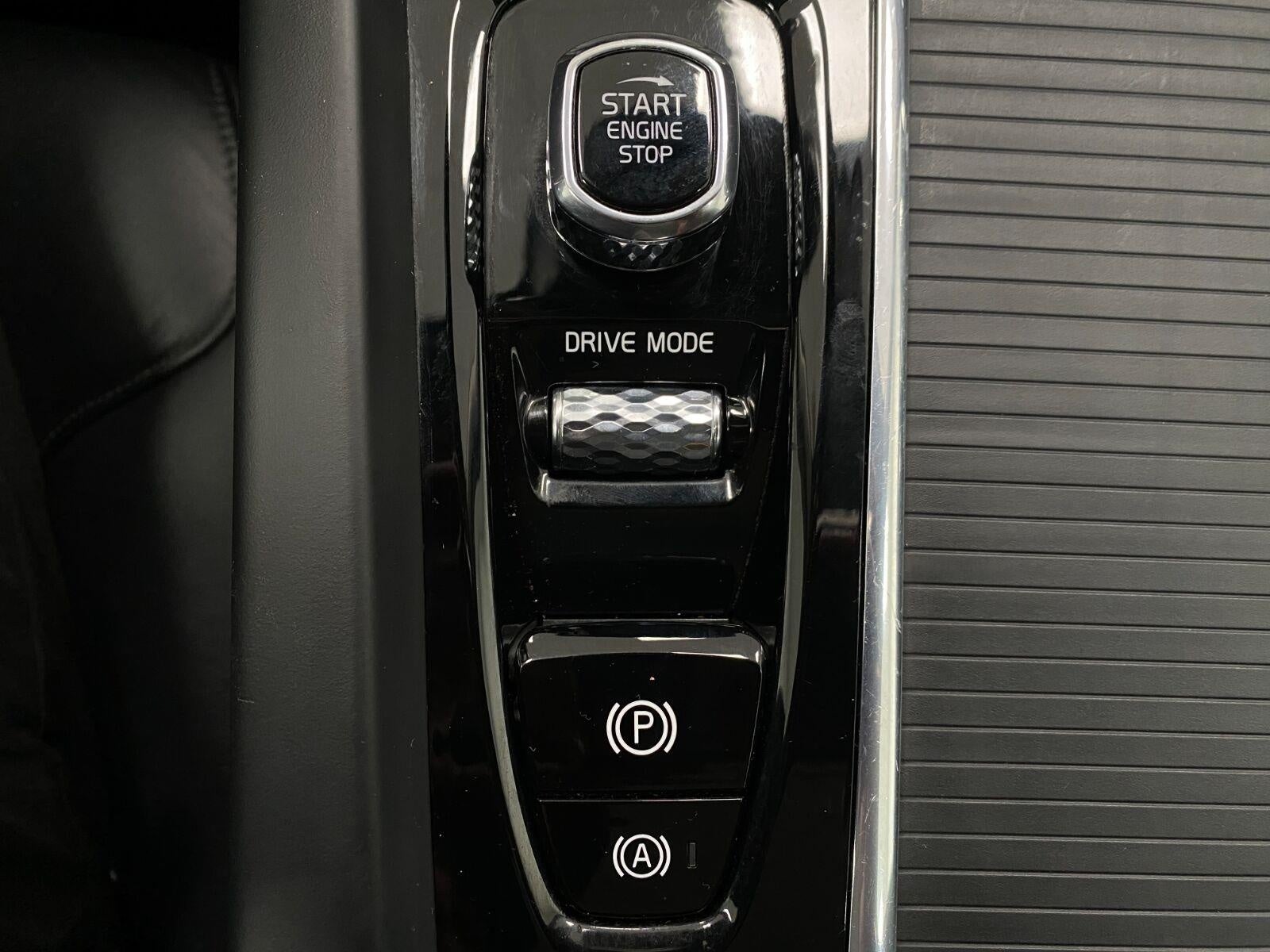 2020 Volvo S60 T6 AWD Momentum