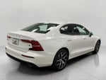 2020 Volvo S60 T6 AWD Momentum